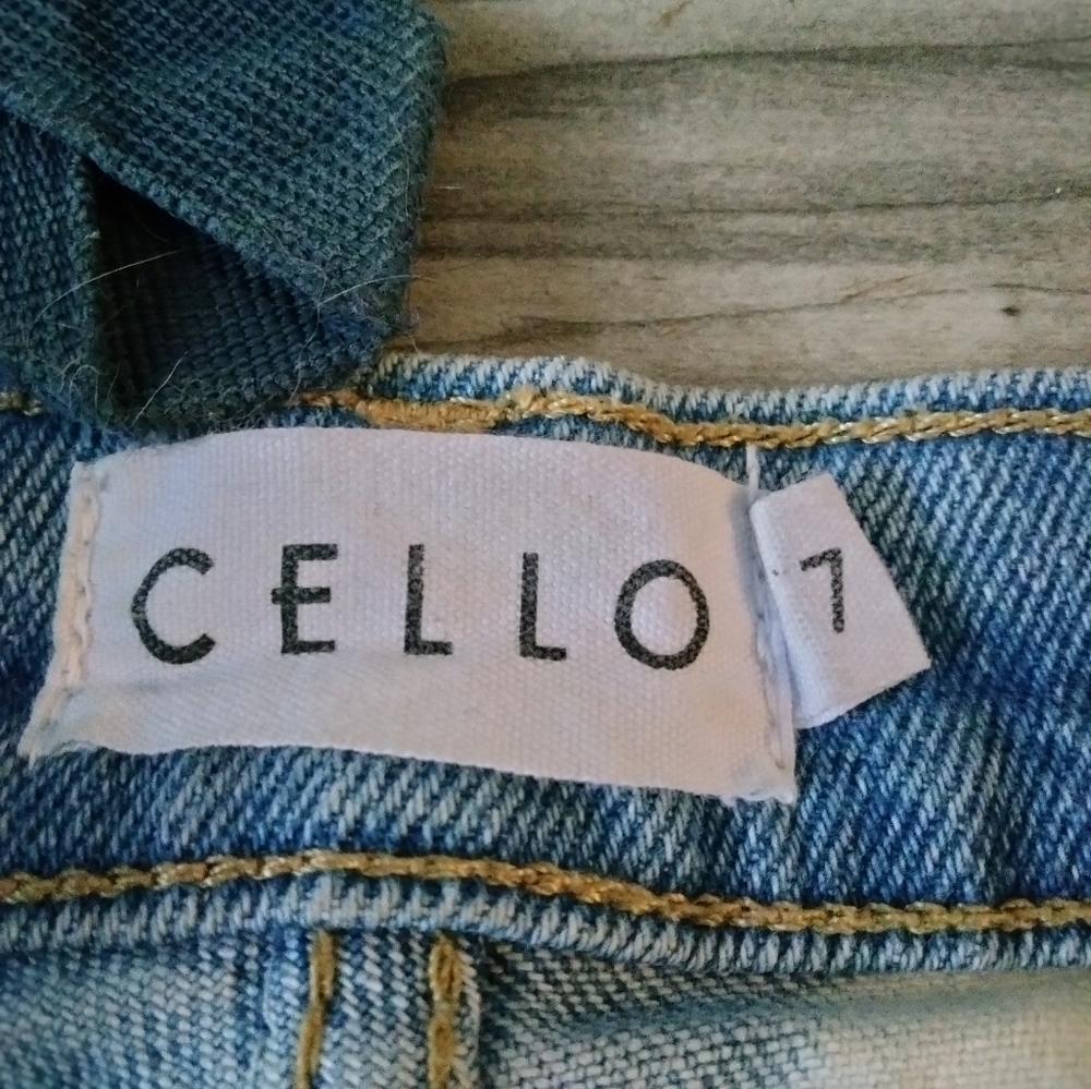 White washed mom jeans - Picture 3 of 3